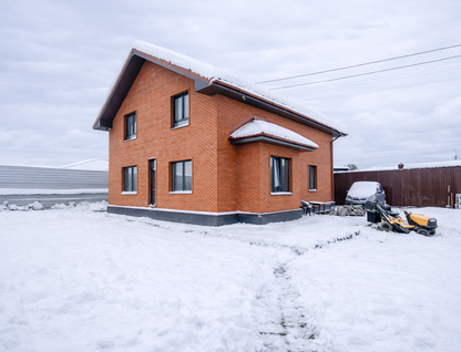 Двухэтажный дом, 230 м²