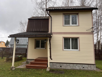 Двухэтажная дача, 46 м²