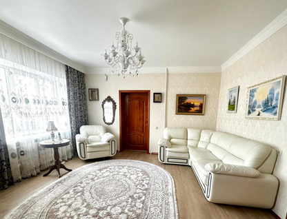 Трехэтажный дом, 172 м²