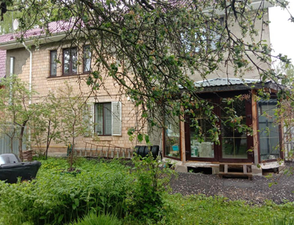 Двухэтажный дом, 150 м²