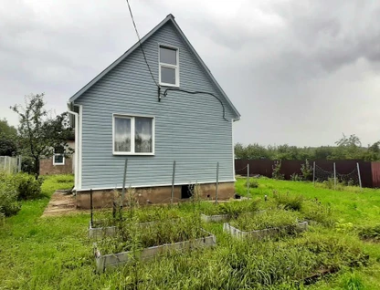 Двухэтажная дача, 59 м²