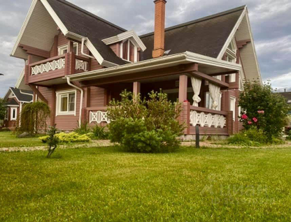 Двухэтажный коттедж, 250 м²