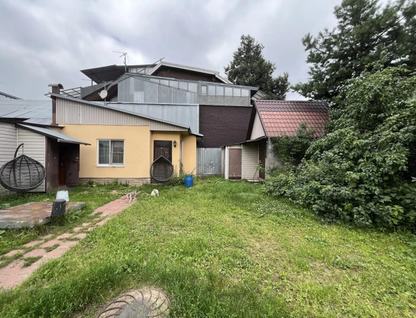 Одноэтажная доля в доме, 200 м²