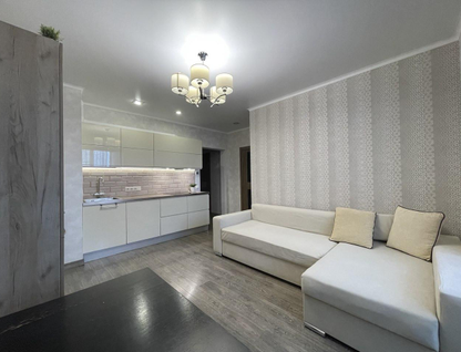 2-к. квартира, 76&nbsp;м²