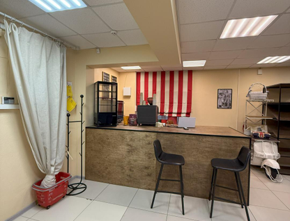 Торговые помещения, 61&nbsp;м²