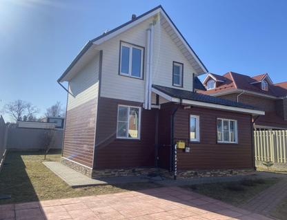 Двухэтажный дом, 68,7 м²