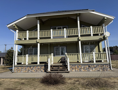 Двухэтажный коттедж, 217 м²