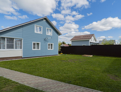 Двухэтажный дом, 121,6 м²