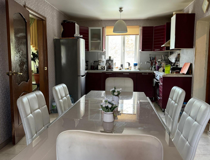 Двухэтажный дом, 400 м²