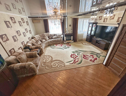 5-к. квартира, 200 м²