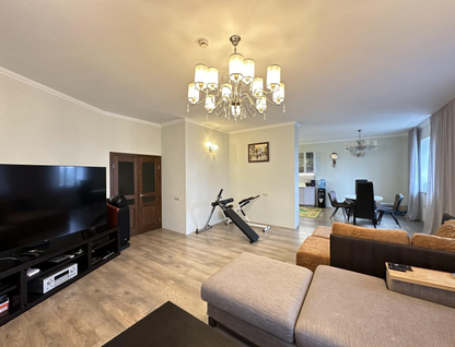 4-к. квартира, 140 м²