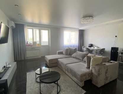2-к. квартира, 76&nbsp;м²