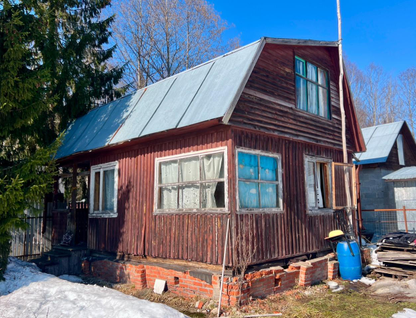 Двухэтажная дача, 45 м²