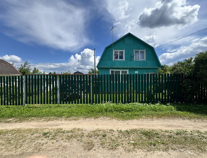 Двухэтажная дача, 54 м²