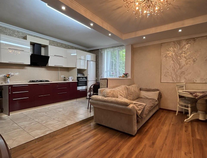 Двухэтажный дом, 150 м²
