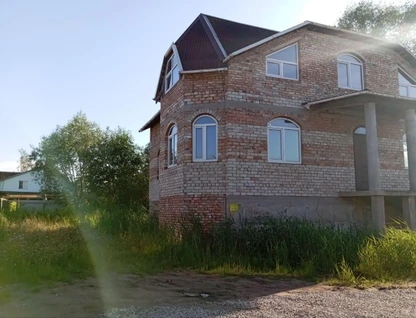 Двухэтажный дом, 181 м²