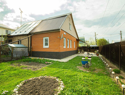Двухэтажный дом, 70 м²
