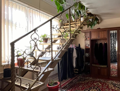 Двухэтажный дом, 200 м²