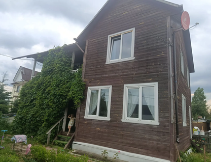Двухэтажный дом, 150 м²