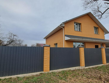 Двухэтажный дом, 170 м²