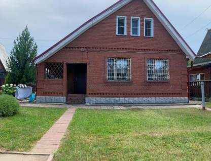 Двухэтажный дом, 75 м²