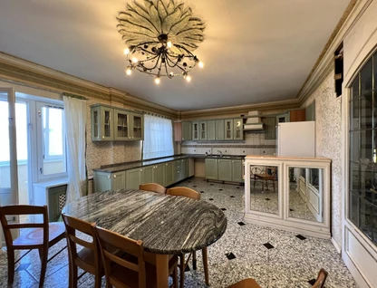 11-к. квартира, 272&nbsp;м²