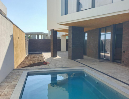 Двухэтажный коттедж, 210 м²