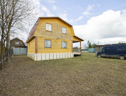 Двухэтажная дача, 120 м²