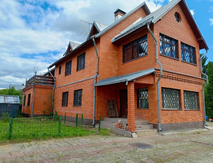 Четырехэтажный дом, 320 м²