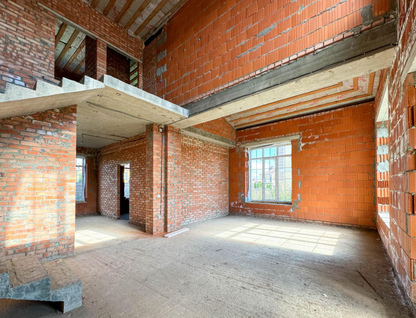 Двухэтажный дом, 240 м²