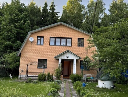 Двухэтажный дом, 150 м²