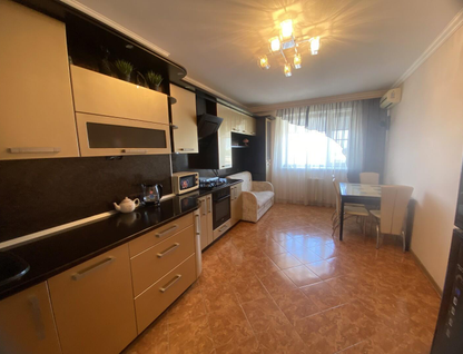 2-к. квартира, 84,3 м²