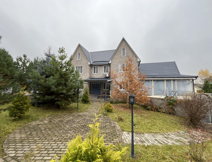 Трехэтажный дом, 304 м²