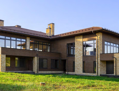 Двухэтажный дом, 750 м²