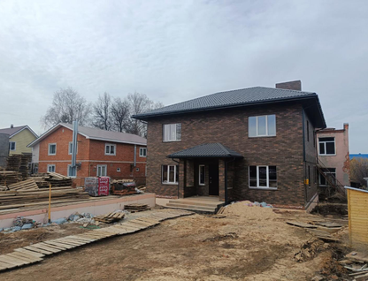 Двухэтажный дом, 225 м²