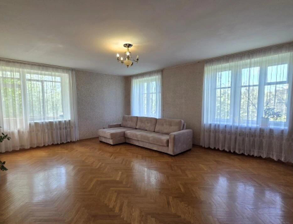 3-к. квартира, 130 м²