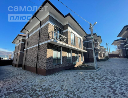 Двухэтажный таунхаус, 200 м²