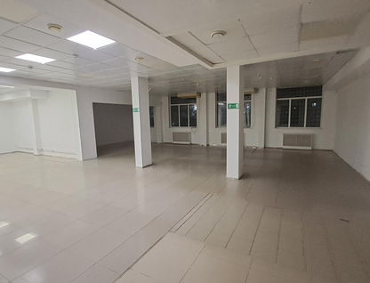 Торговые помещения, 340&nbsp;м²