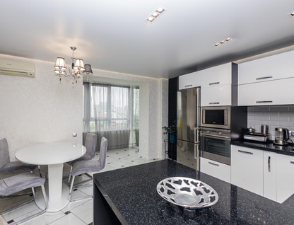 3-к. квартира, 94 м²