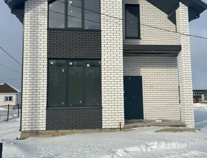 Двухэтажный дом, 107 м²