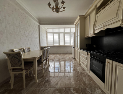 2-к. квартира, 82&nbsp;м²