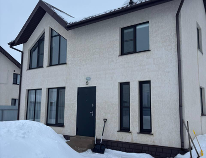 Двухэтажный дом, 140 м²