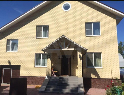 Трехэтажный дом, 300 м²