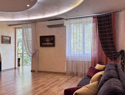 3-к. квартира, 132 м²
